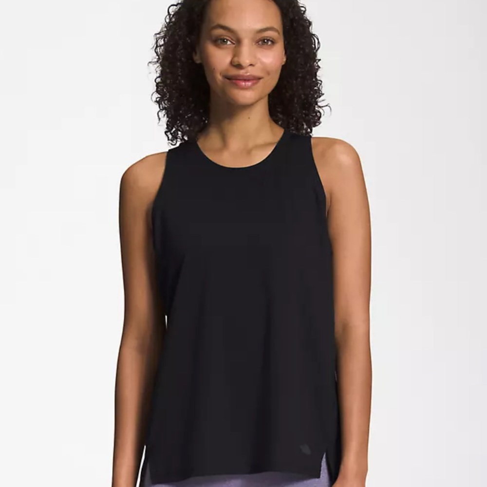 NORTH FACE WOMANS SMALL SUNRSR TANK
TNF BLACK